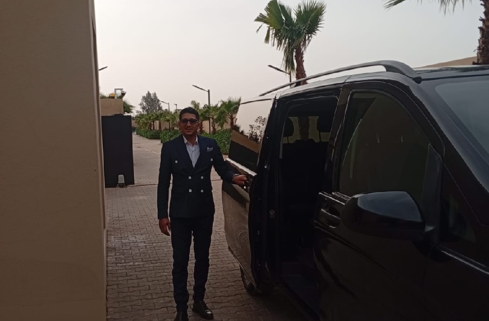 trasfert-minibus-touristique-confort-circuit-6-jours-casablanca